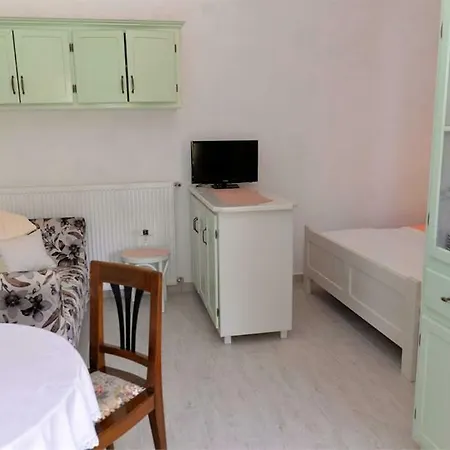 Roberto 4 Apartment Veli Losinj